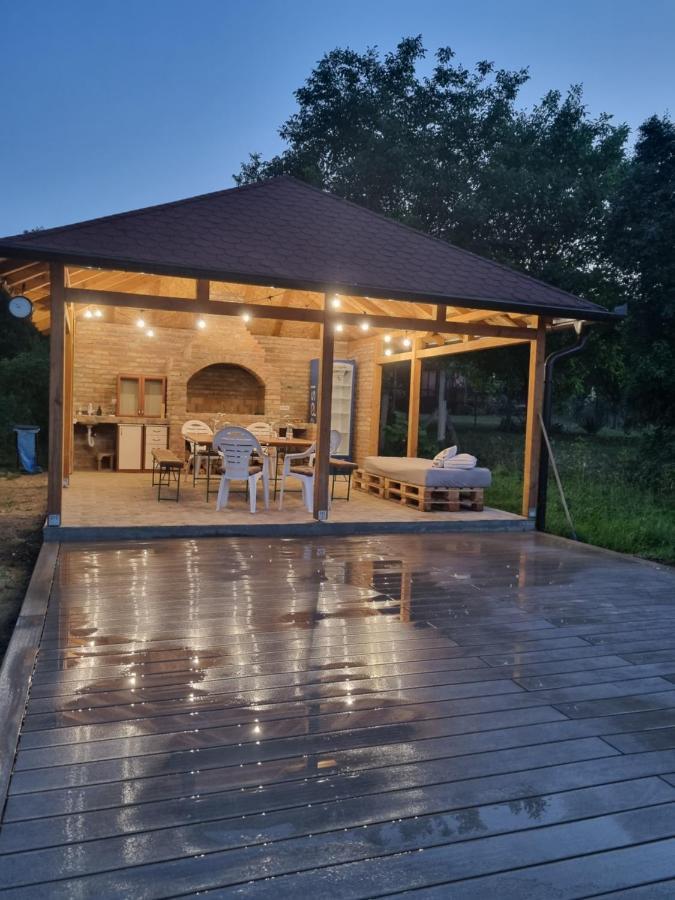 Villa Hoopovo House Fruska Gora Irig Esterno foto