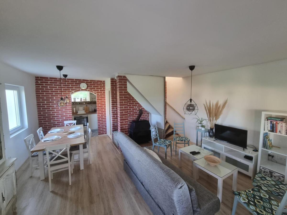 Villa Hoopovo House Fruska Gora Irig Esterno foto